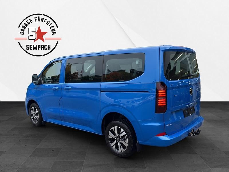 Gebraucht VW Caravelle Life 150 PS (110 kW) 2025 Blau Van / Kleinbus