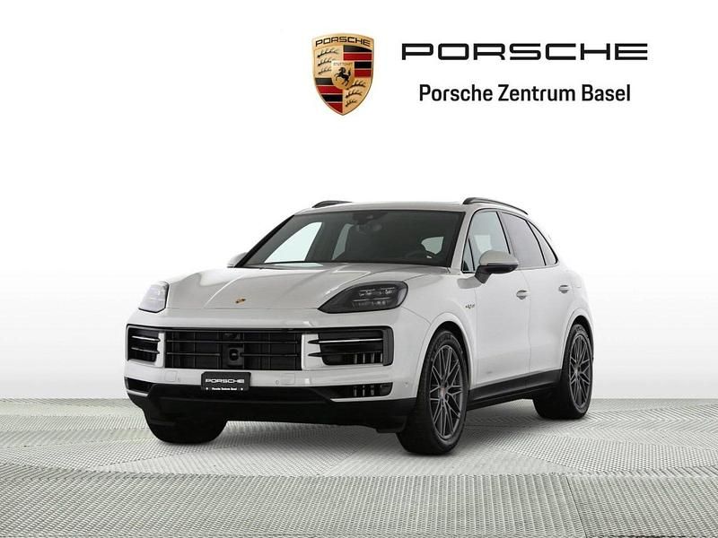 Gebraucht Porsche Cayenne 470 PS (345 kW) 2026 Grau SUV