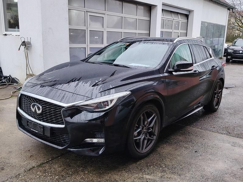 Gebraucht 2016 Infiniti Q30 Sport Tech | CHF 9’999 (Superpreis) - Bild 1/4