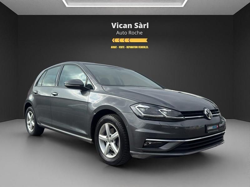 Gebraucht VW Golf VII Comfortline 115 PS (84 kW) 2019 Limousine