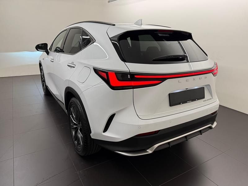 Neu Lexus NX450h+ Sport Line 292 PS (214 kW) 2026 Weiss SUV