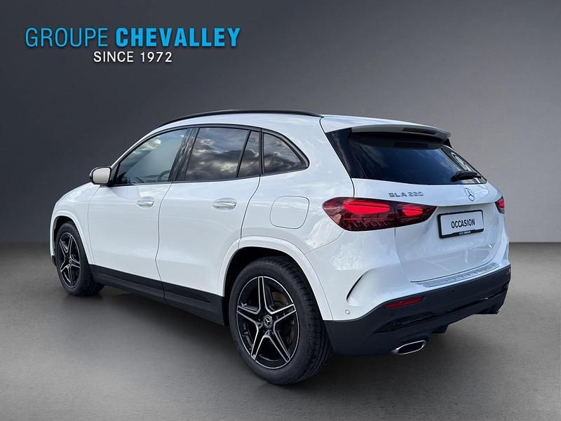 Gebraucht Mercedes GLA220 190 PS (139 kW) 2024 Weiss SUV