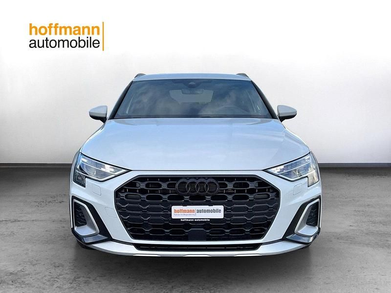 Gebraucht Audi A3 Ambiente 150 PS (110 kW) 2025 Weiss Limousine