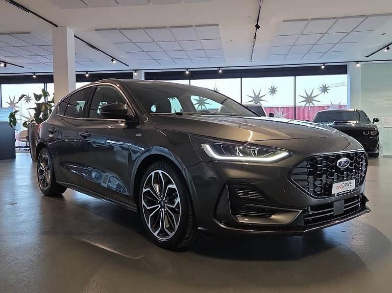 Gebraucht Ford Focus ST-Line X 155 PS (114 kW) 2023 Limousine