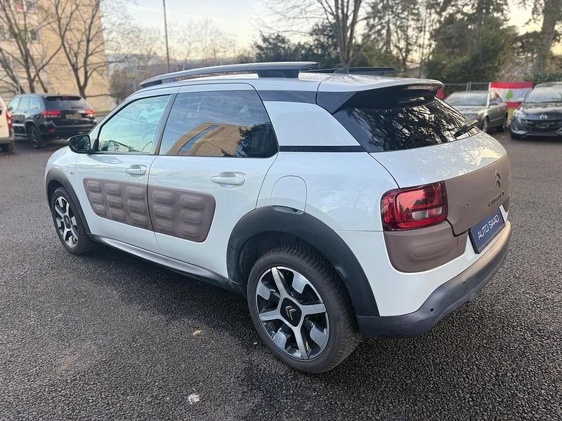 Gebraucht Citroën C4 Cactus Feel 110 PS (80 kW) 2016 Kleinwagen
