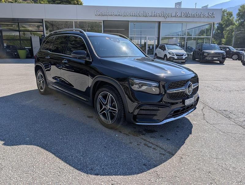 Schwarz Gebraucht 2024 Mercedes GLB220 AMG line SUV | CHF 54’900 - Bild 1/4