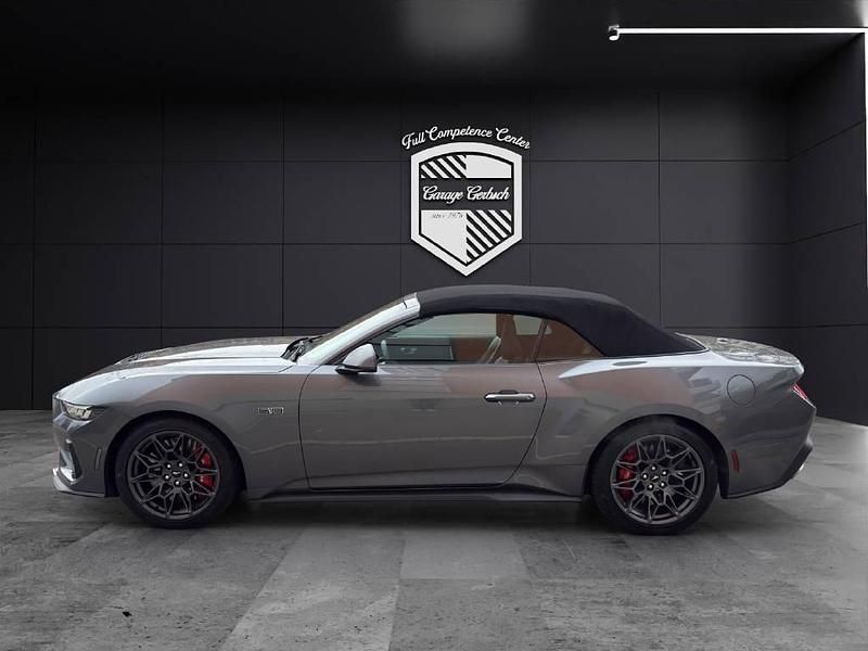 Gebraucht Ford Mustang GT Convertible 446 PS (328 kW) 2025 Grau Cabrio