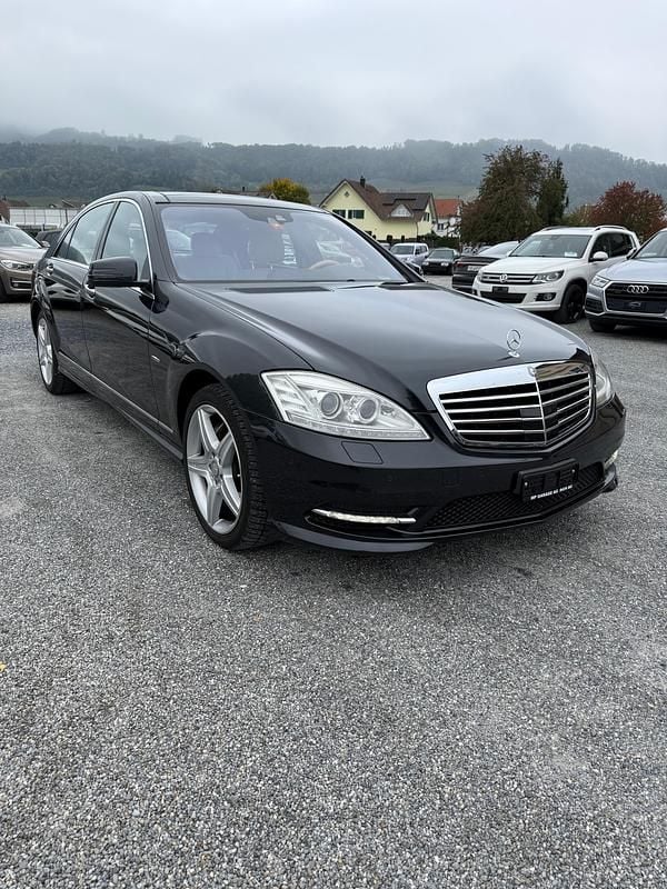 Gebraucht Mercedes S500L 435 PS (319 kW) 2011 Limousine