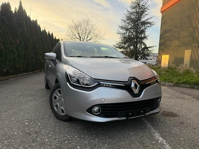 Gebraucht 2013 Renault Clio IV Expression | CHF 6’666 (Fairer Preis) - Bild 1/4