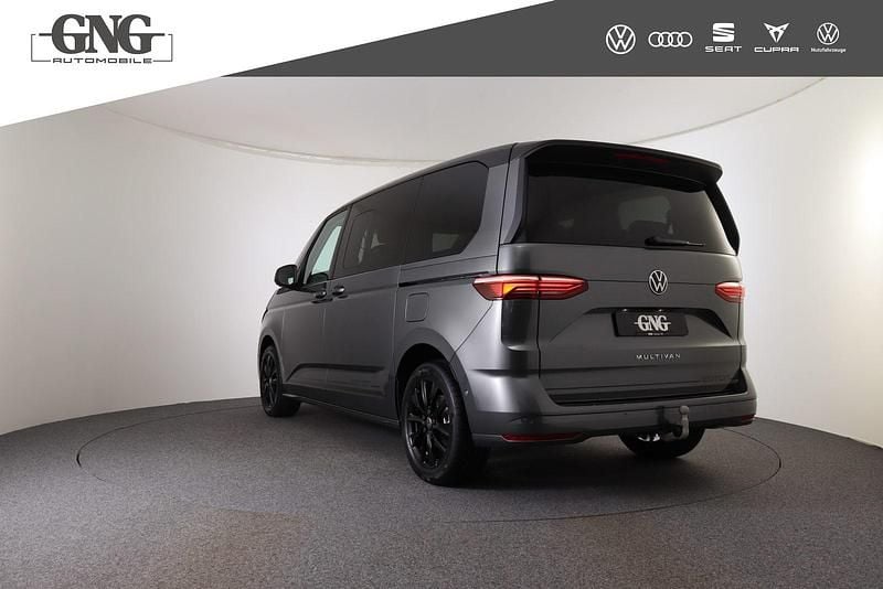 Neu VW Multivan Edition 150 PS (110 kW) 2025 Grau Van