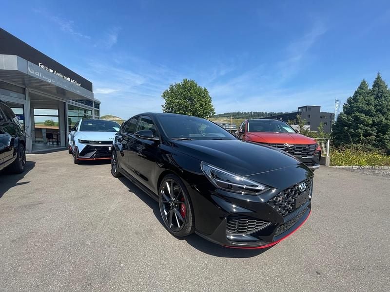 Schwarz Neu 2025 Hyundai i30 Limousine | CHF 49’470 (Teuer) - Bild 1/4