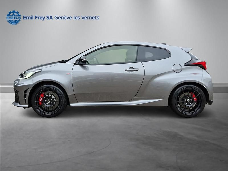 Neu Toyota Yaris Sport 280 PS (205 kW) 2025 Anthrazit Limousine