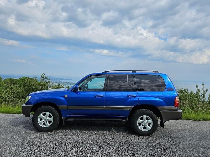 Gebraucht 2000 Toyota Land Cruiser SUV | CHF 29’900 - Bild 1/4