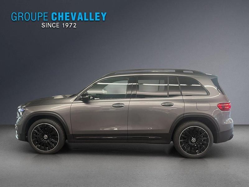 Neu Mercedes GLB200 163 PS (119 kW) 2025 Grau SUV