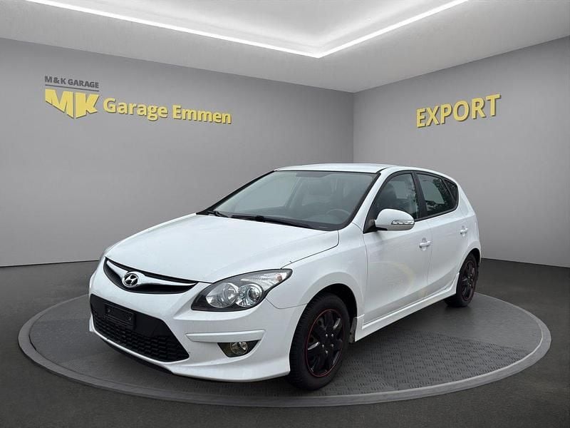 Gebraucht Hyundai i30 Edition 126 PS (92 kW) 2010 Limousine