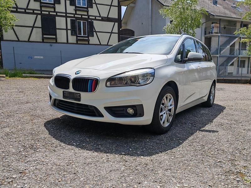 Gebraucht 2016 BMW 218 Gran Tourer Van / Kleinbus | CHF 8’999 (Fairer Preis) - Bild 1/4