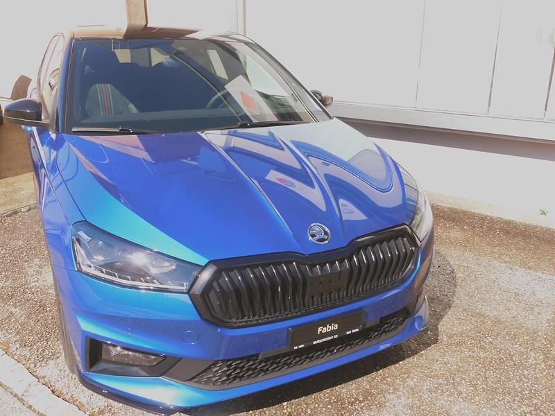 Neu Skoda Fabia Monte Carlo 150 PS (110 kW) 2025 Blau Limousine