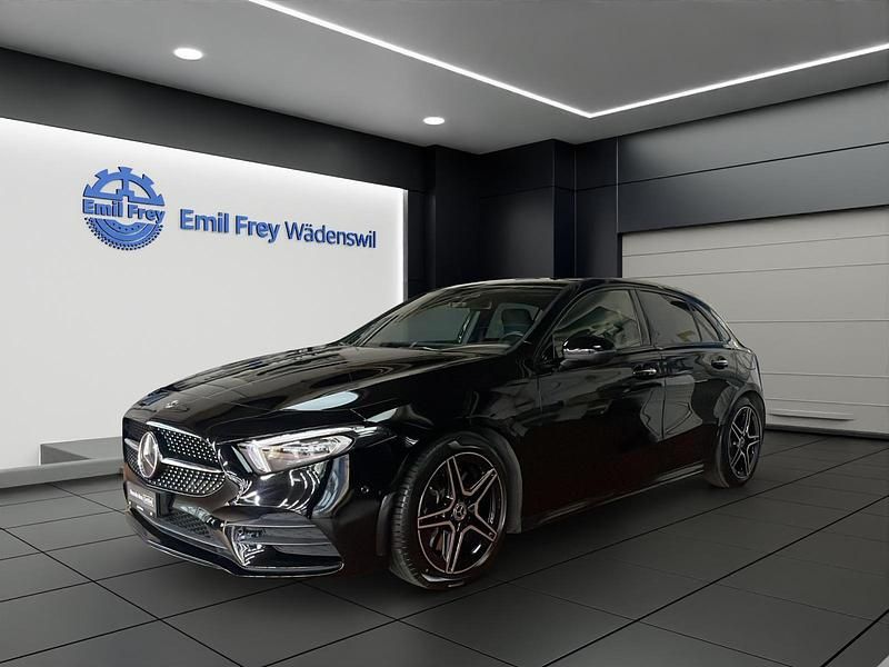 Schwarz Gebraucht 2019 Mercedes A250 AMG line Limousine | CHF 26’950 (Guter Preis) - Bild 1/3