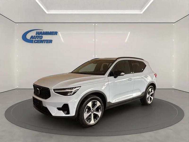Blau Gebraucht 2025 Volvo XC40 Plus SUV | CHF 40’770 (Guter Preis) - Bild 1/4