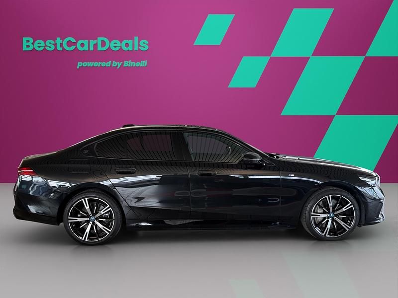 Gebraucht BMW 550e Comfort Edition 489 PS (359 kW) 2024 Schwarz Limousine