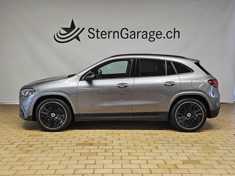 Gebraucht Mercedes GLA220 AMG line 190 PS (139 kW) 2024 Grau SUV