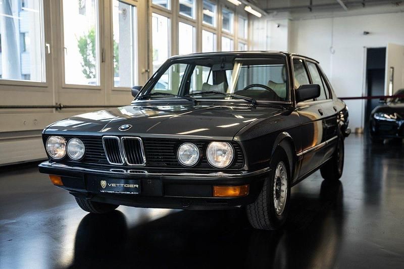 Gebraucht BMW 520 125 PS (91 kW) 1984 Limousine