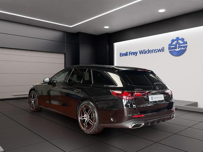 Neu Mercedes E220 AMG line 220 PS (161 kW) 2025 Schwarz Kombi