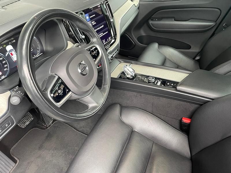 Gebraucht Volvo XC60 Inscription 253 PS (186 kW) 2022 SUV