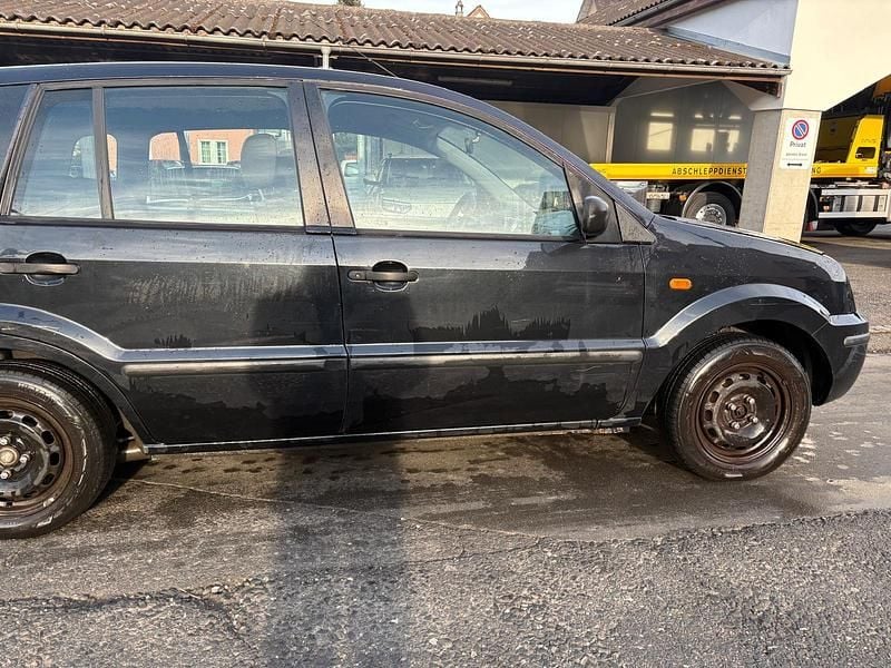 Gebraucht Ford Fusion Trend 80 PS (58 kW) 2004 Kleinwagen