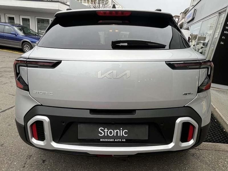Neu Kia Stonic 100 PS (73 kW) 2026 Anthrazit SUV