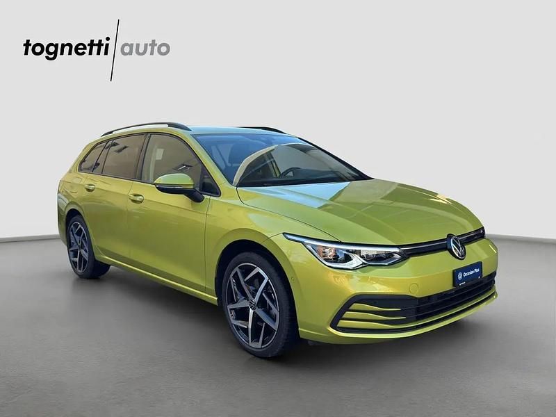 Gebraucht VW Golf VIII Life 110 PS (80 kW) 2026 Gelb Kombi