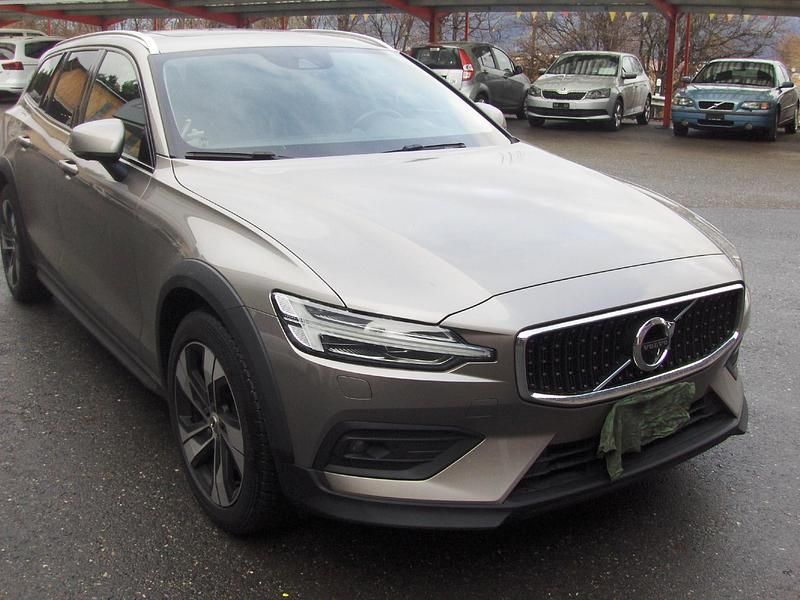 Gebraucht Volvo V60 CC 197 PS (144 kW) 2022 Kombi