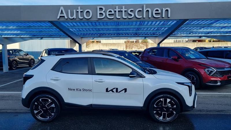 Neu Kia Stonic GT-Line 115 PS (84 kW) 2026 Weiss SUV
