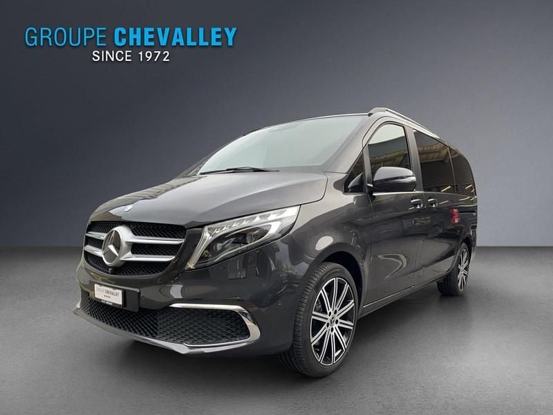 Gebraucht Mercedes V300 Avantgarde 239 PS (175 kW) 2019 Grau Van / Kleinbus