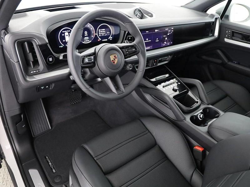 Gebraucht Porsche Cayenne 470 PS (345 kW) 2026 Grau SUV