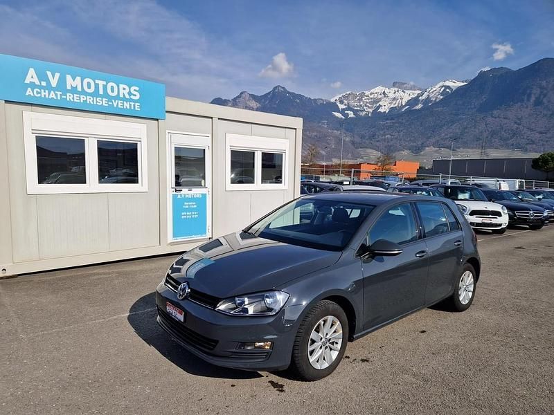 Gebraucht VW Golf VII Comfortline 105 PS (77 kW) 2015