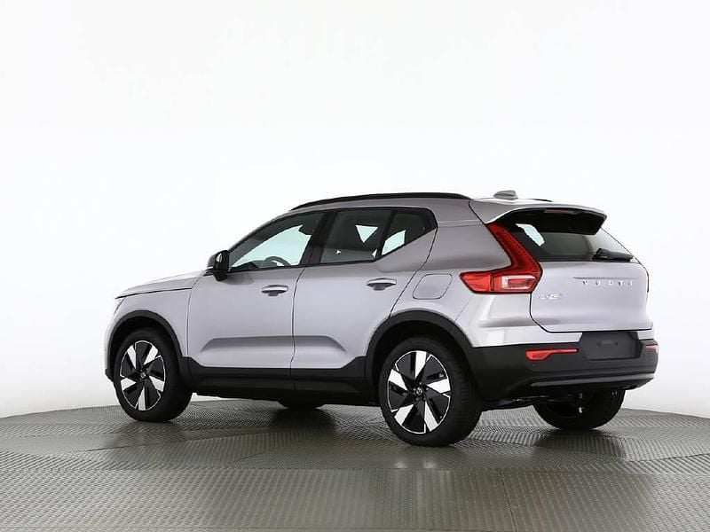 Neu Volvo EX40 Plus 185 kW (252 PS) 2025 Grau SUV