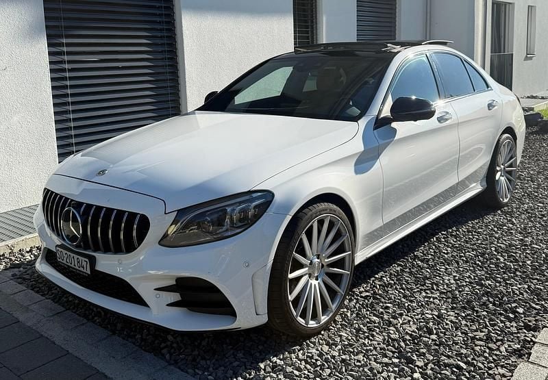 Gebraucht Mercedes C220 AMG line 194 PS (142 kW) 2021
