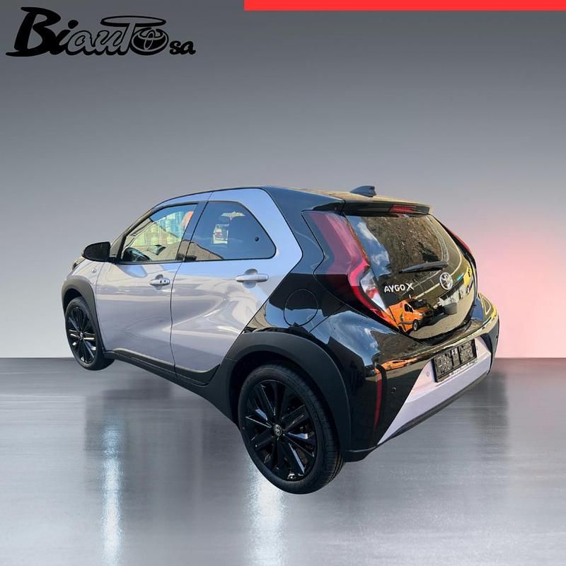 Gebraucht Toyota Aygo X Edition 72 PS (52 kW) 2024 Silber SUV