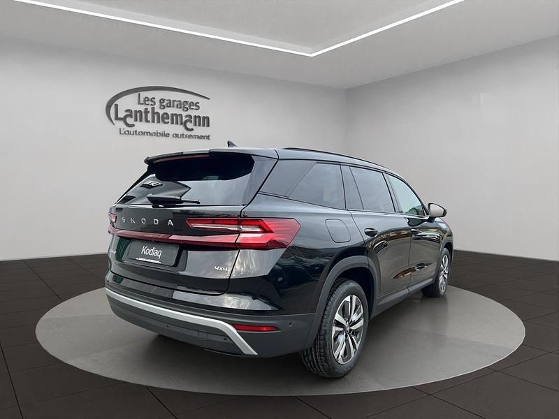 Neu Skoda Kodiaq Dynamic 193 PS (141 kW) 2026 Schwarz SUV
