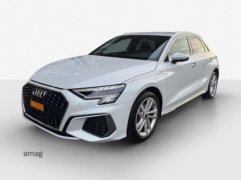 Gebraucht Audi A3 Sportback e-tron Attraction 204 PS (150 kW) 2022 Kleinwagen
