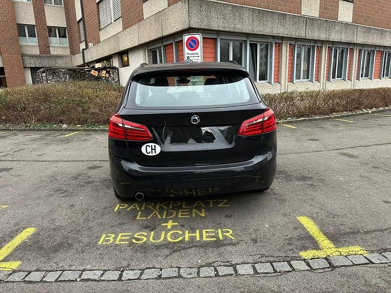 Gebraucht BMW 218 Sport Line 136 PS (100 kW) 2018 Kombi