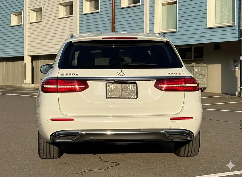 Gebraucht Mercedes E220 194 PS (142 kW) 2017