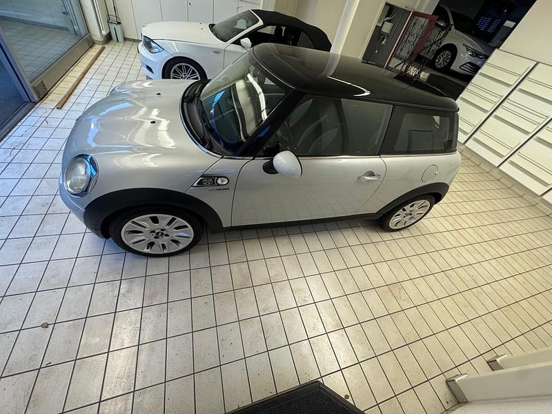 Gebraucht Mini Cooper 120 PS (88 kW) 2010 Kleinwagen