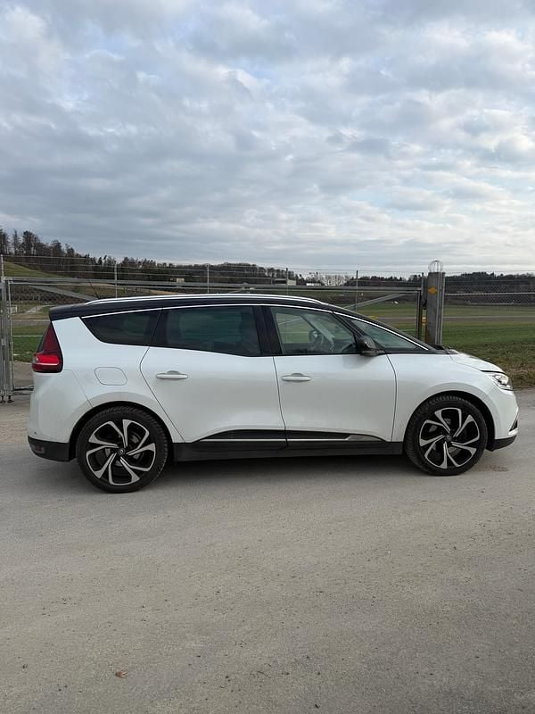 Gebraucht Renault Grand Scénic IV Initiale Paris 160 PS (117 kW) 2017 Van / Kleinbus