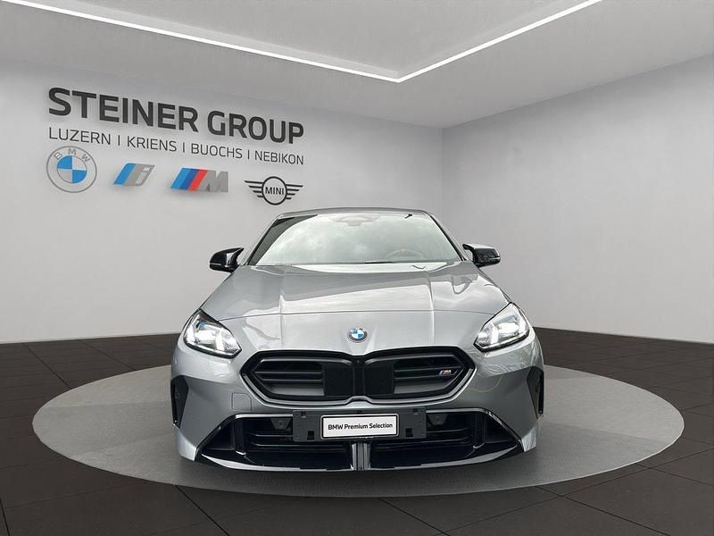 Gebraucht BMW M135 M Sport 300 PS (220 kW) 2024 Grau Kleinwagen