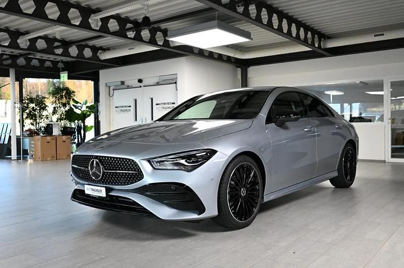 Neu Mercedes CLA250e AMG line 238 PS (175 kW) 2025 Silber Limousine