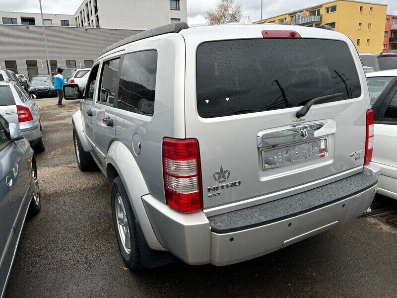 Gebraucht Dodge Nitro SXT 177 PS (130 kW) 2008 SUV