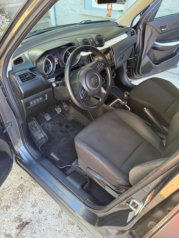 Gebraucht Suzuki Swift 90 PS (66 kW) 2017 Kleinwagen