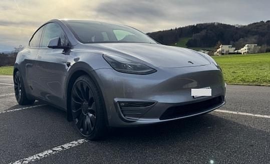 Gebraucht Tesla Model Y Performance 392 kW (534 PS) 2024 SUV